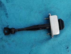 Ограничитель передней двери Geely Atlas L 5075079500