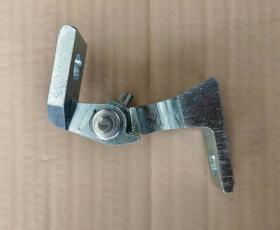 Петля правой двери в сборе Geely Atlas L 5075080200